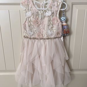 Girls dress